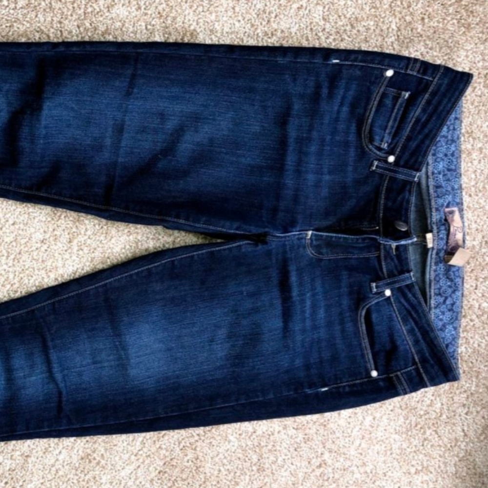 Paige Skinny Jeans Size 28